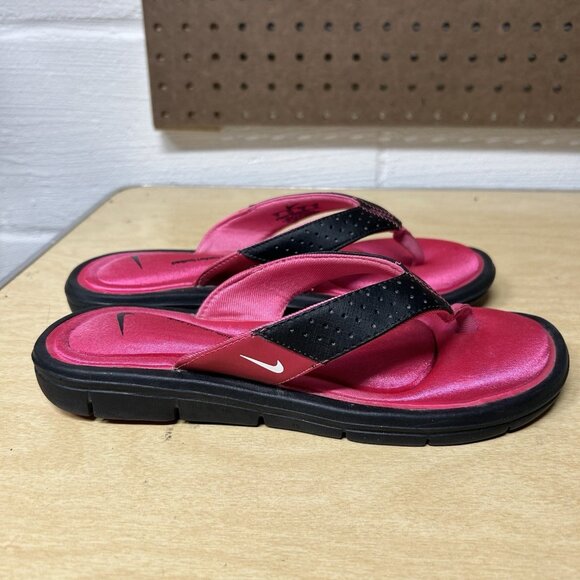 Nike Comfort Cushioned Footbed Women's Size 7 Flip Flop Thong Sandals Pink Black - Picture 1 of 9